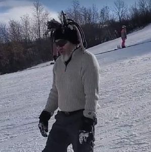 Meet your Posher, Ernie jeanne